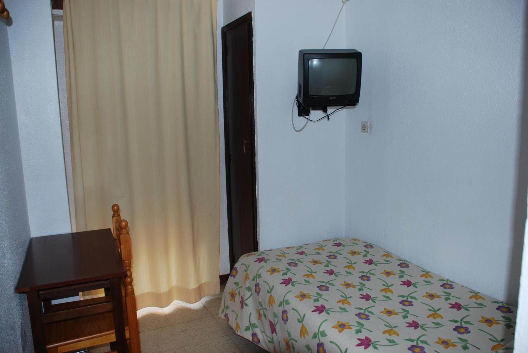 Pension Versalles Algeciras Exterior photo