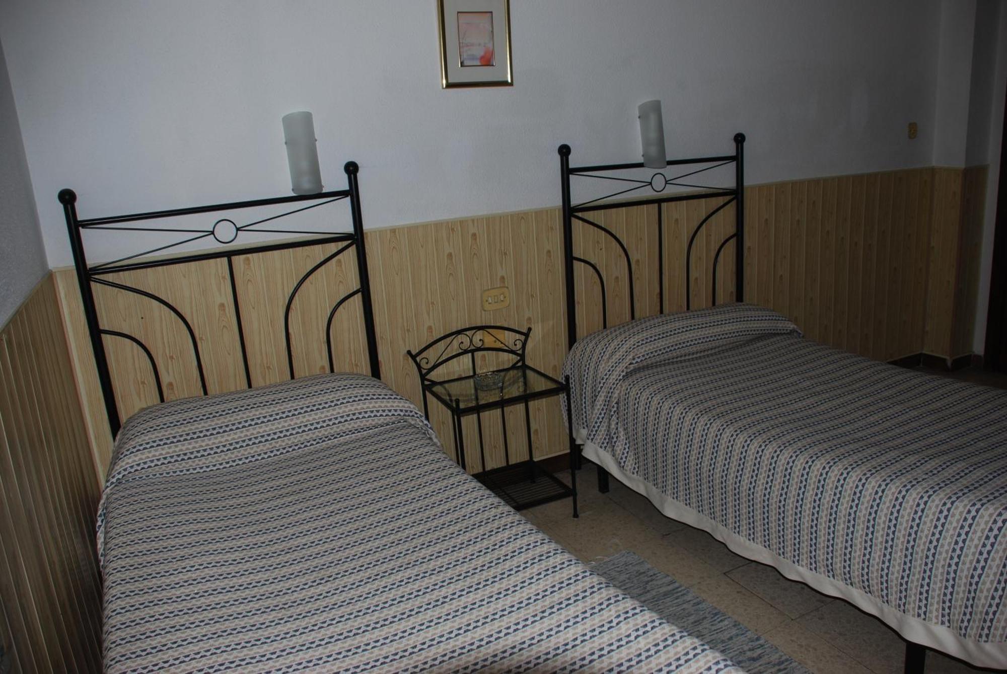 Pension Versalles Algeciras Exterior photo
