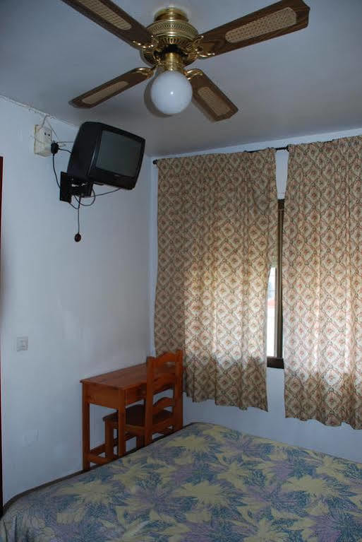Pension Versalles Algeciras Exterior photo
